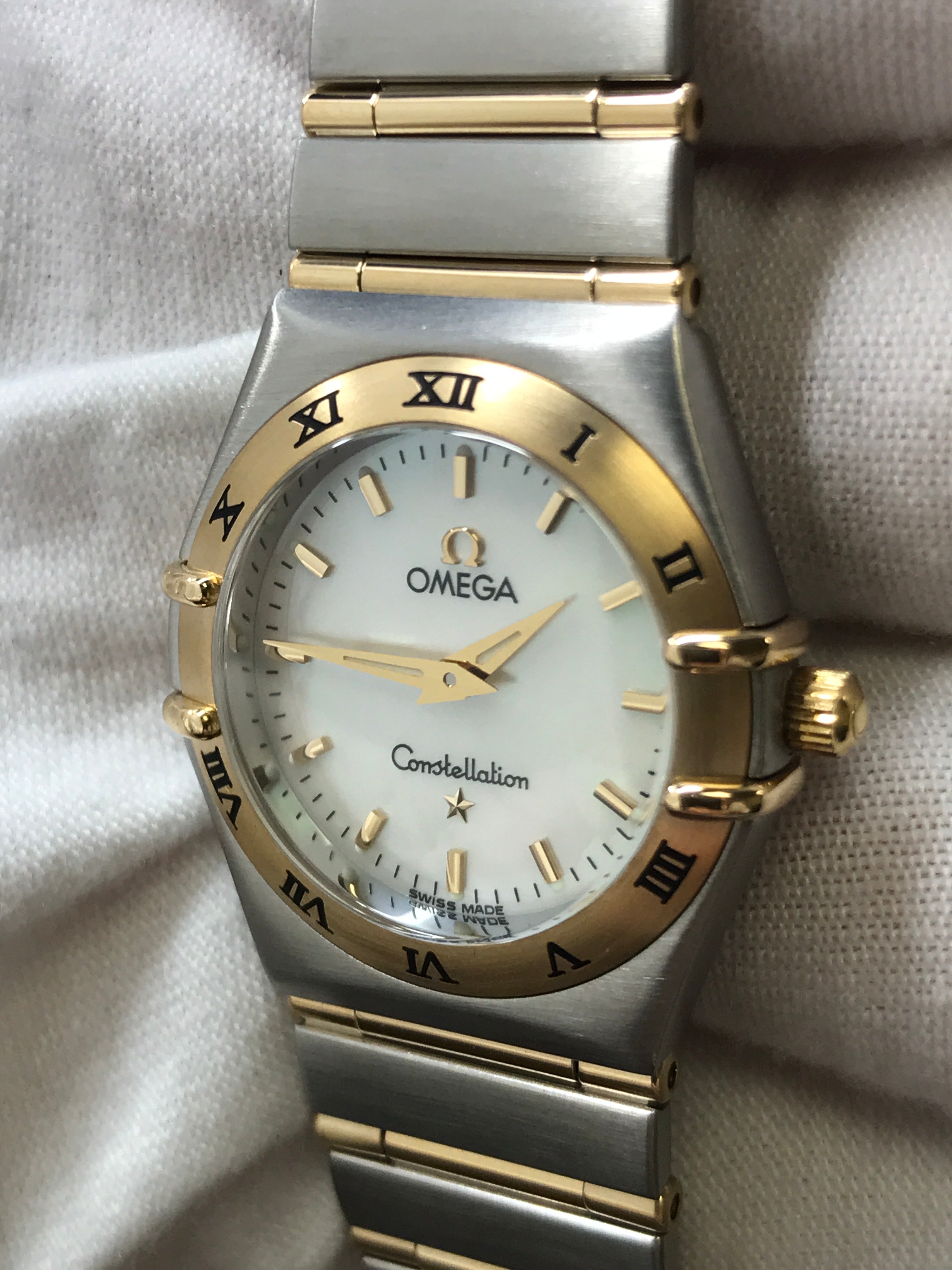 Omega Constellation 795.1202 Mother of Pearl Dial Quartz Women's Watch