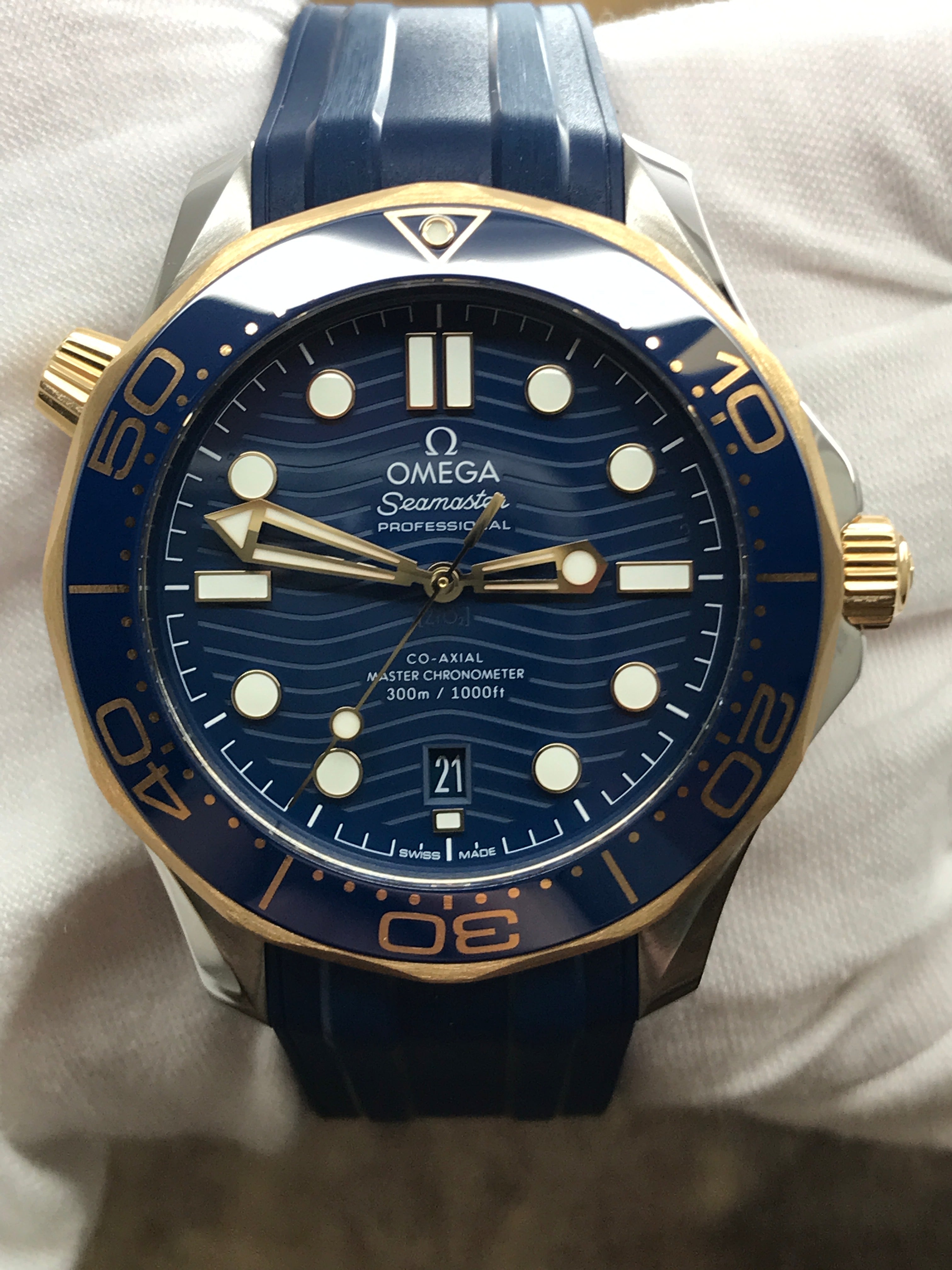 Omega Seamaster Ceramic Gold 210.22.42.20.03.001 Blue Waves Dial Autom ...